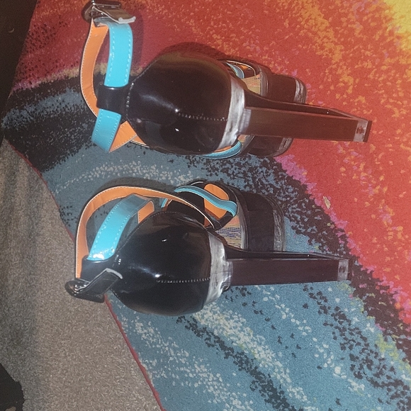 FRH Multicolored Wedges - Picture 3 of 3